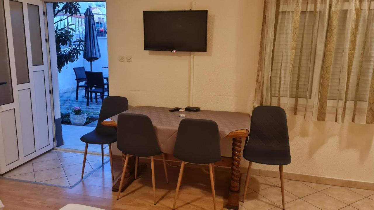 Apartments Prizmic Podstrana Eksteriør billede