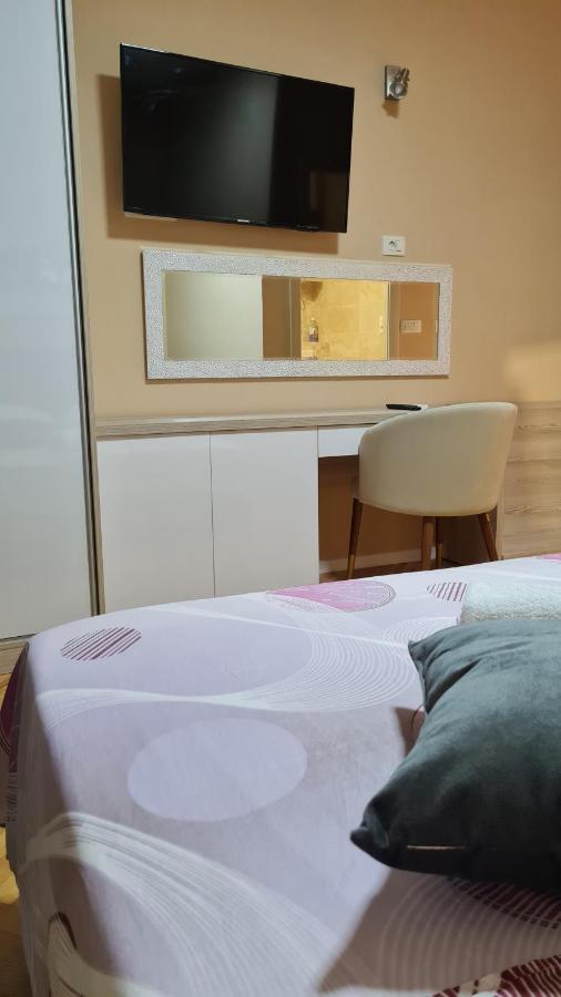 Apartments Prizmic Podstrana Eksteriør billede